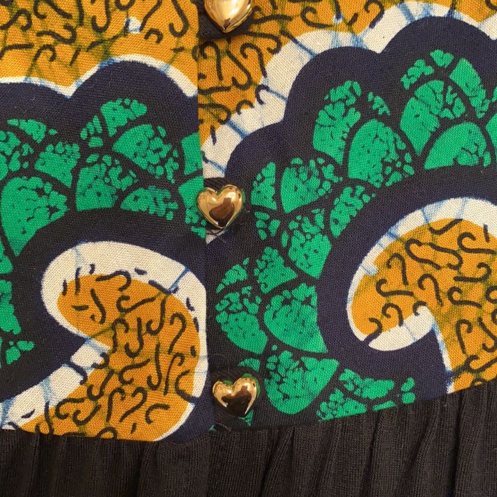 Fighting eel A-line dress with heart buttons - Picture 3 of 5